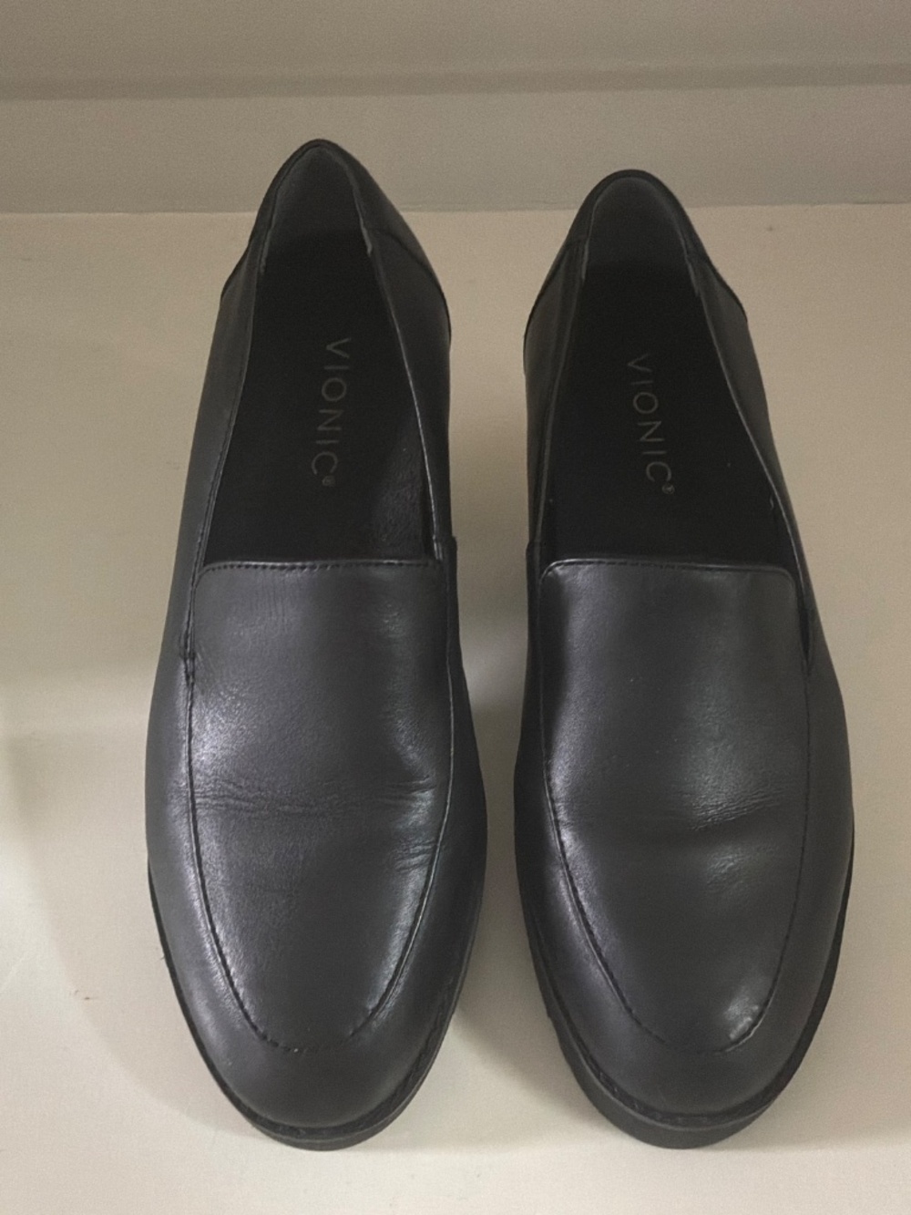 Vionic Kensley Loafer Womens Black Leather Lug Sole Platform Shoes Size 6
